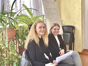 Барановичские подростки обучают сверстников защите своих прав