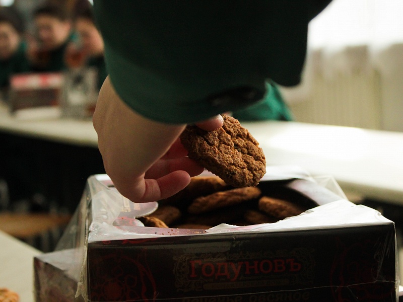 "Дарите женщинам цветы!"