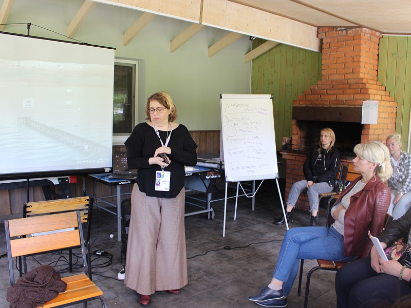 Teaching social project planning and management 
