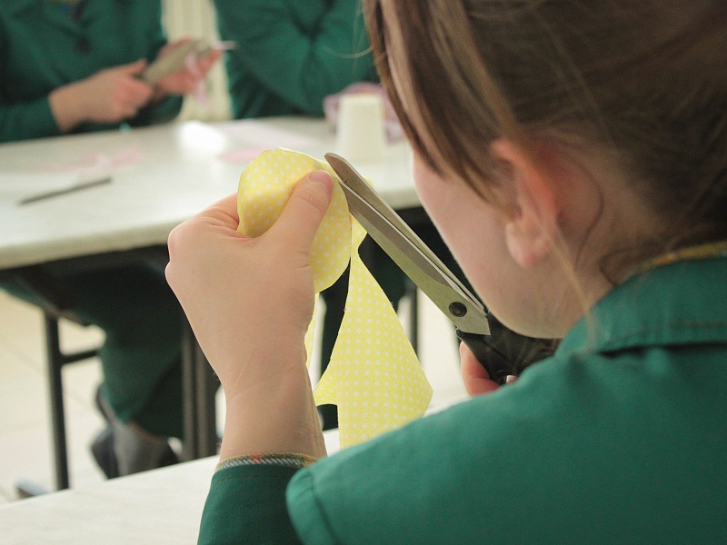 "Дарите женщинам цветы!"