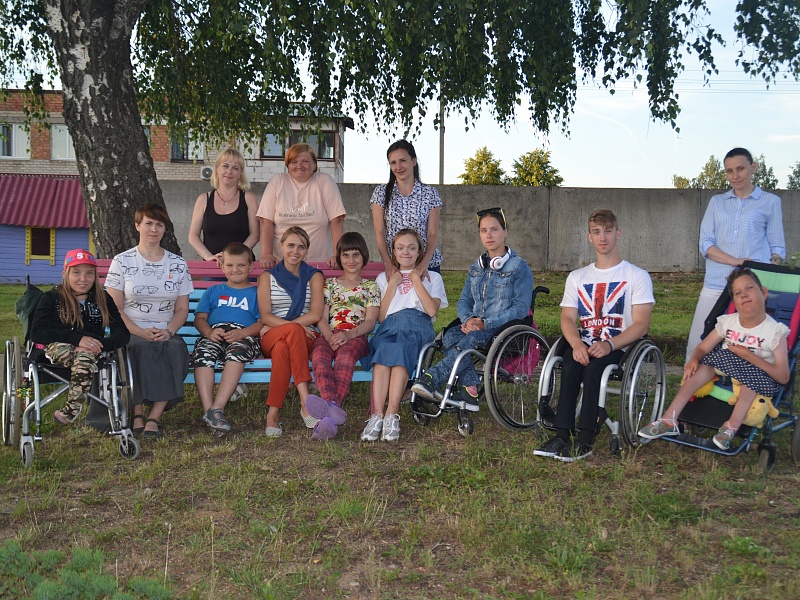 Быть рядом: совместные выходные в Ивенецком доме-интернате 