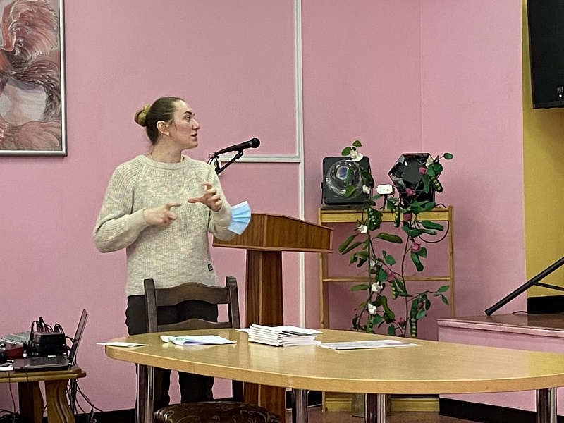 Равный равному: главный принцип и коммуникации и обучения специалистов