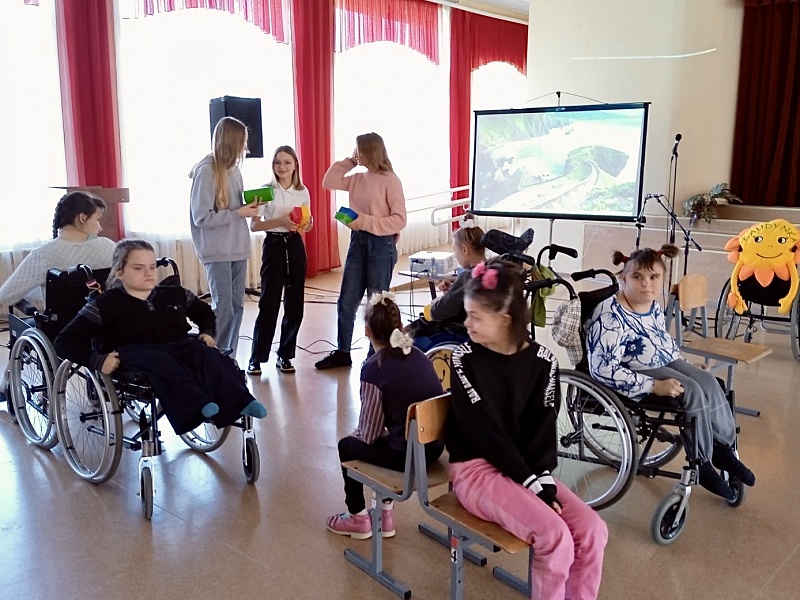 Teen coaches teach rights to their peers