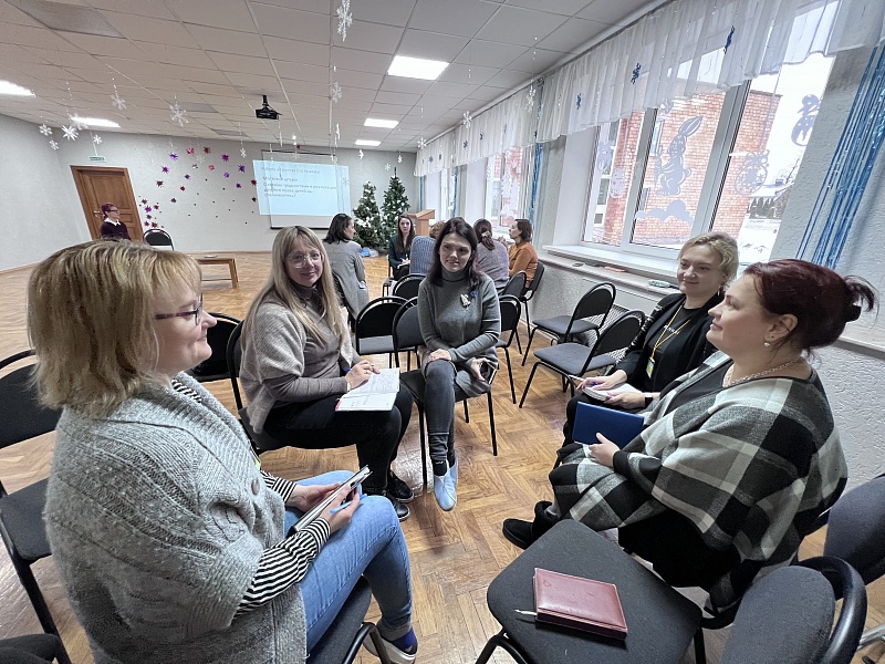 Знаешь права ребенка, можешь помочь в его  развитии и социализации