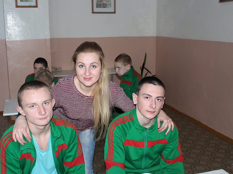 К вам стучится Новый год!