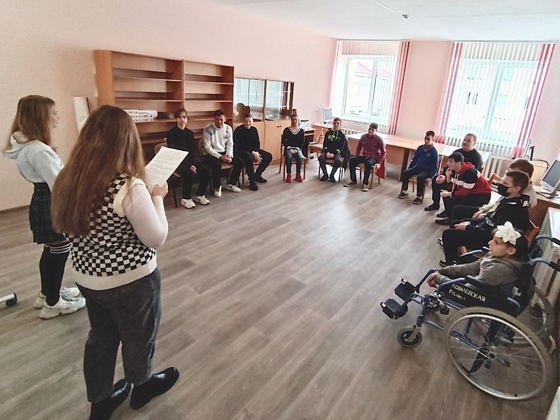 Teenage Coaches on Children's Rights Teach  of the Gorodishche House-boarding Institution