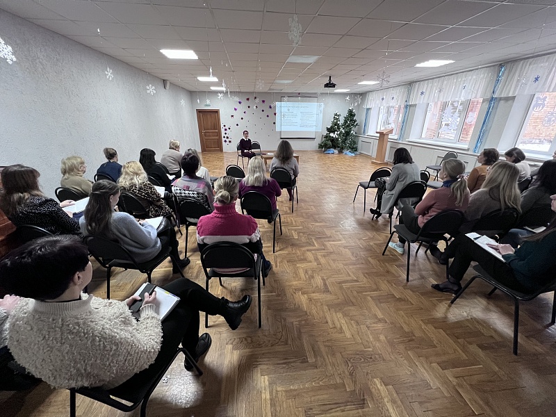 Знаешь права ребенка, можешь помочь в его  развитии и социализации