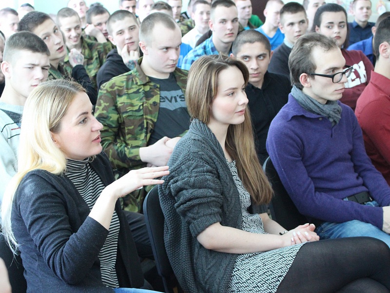 Contact persons are throwing the boomerangs of good!