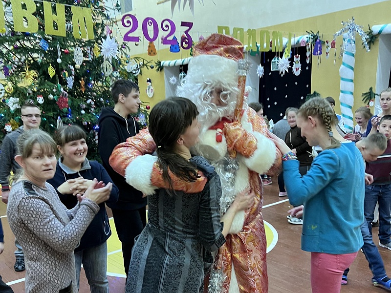 New Year's Eve Magic Happens When the Goodness of Hearts Comes Together!