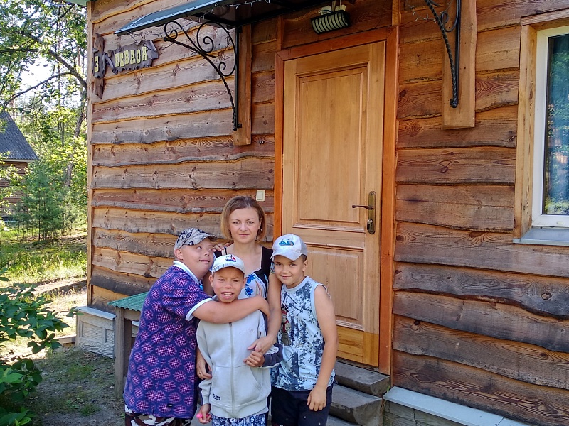 Территория семьи. Лето.